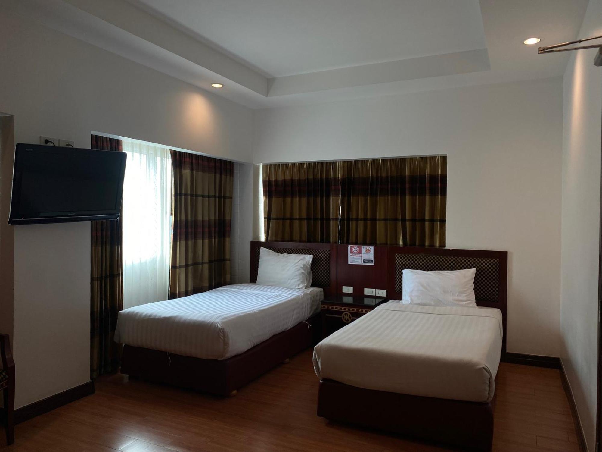 Jomtien Hisotel Exterior foto